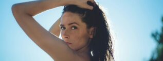 shallow focus of woman posing